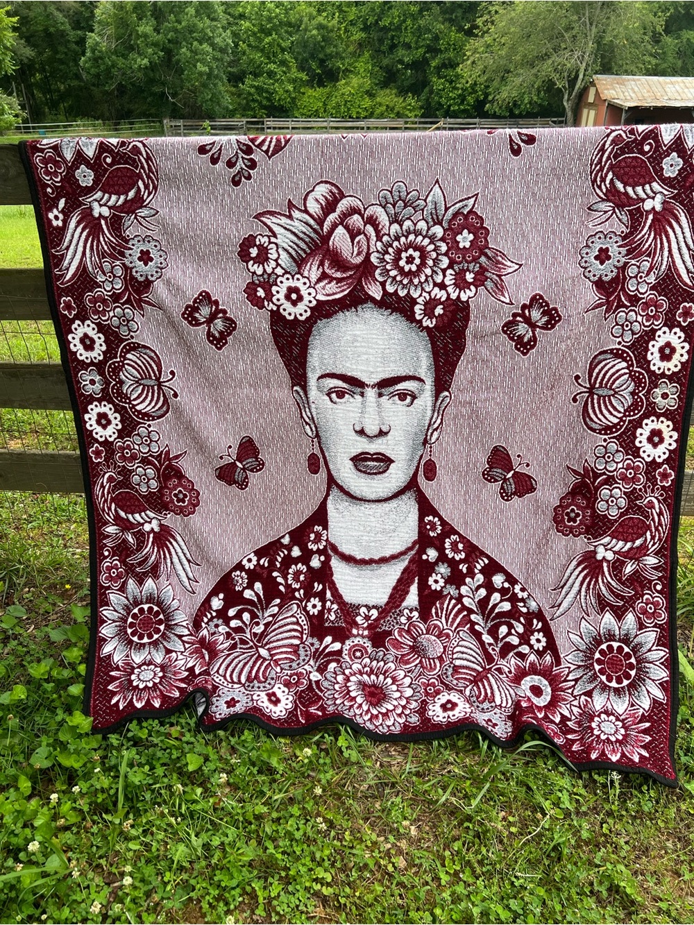 Frida Kahlo Thick And Heavy woven Portrait In Burgundy 72”x77” Throw / Blanket